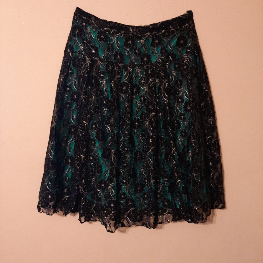 Elegant Floral Lace Midi Swing Skirt - Romantic & Stretchy - XL